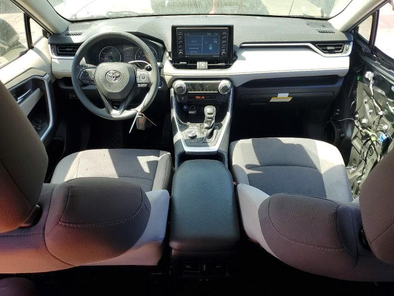 2020 TOYOTA RAV4 HYBRID XLE 8