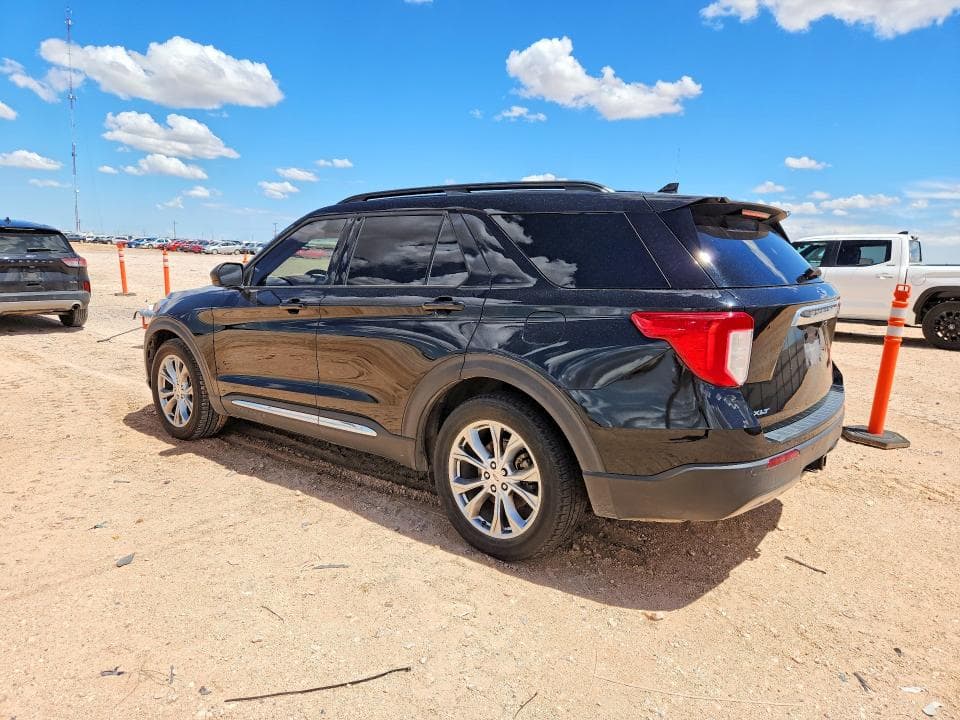 2020 FORD EXPLORER XLT 2
