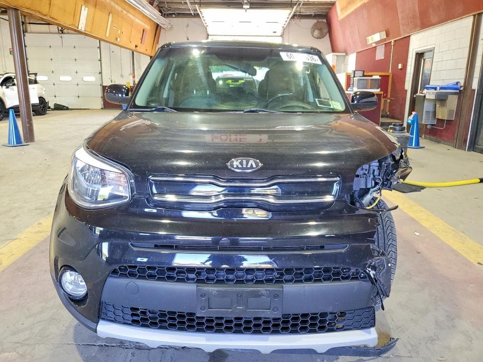 2019 KIA SOUL + 5