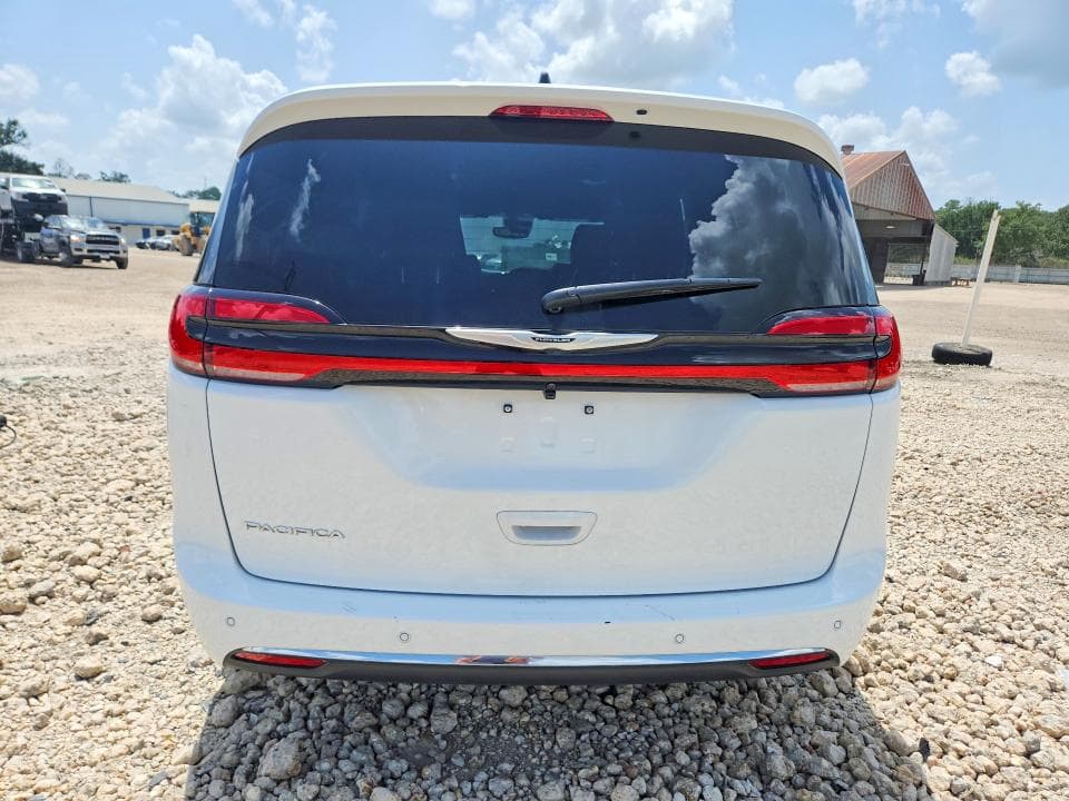 2026 CHRYSLER PACIFICA SELECT 6