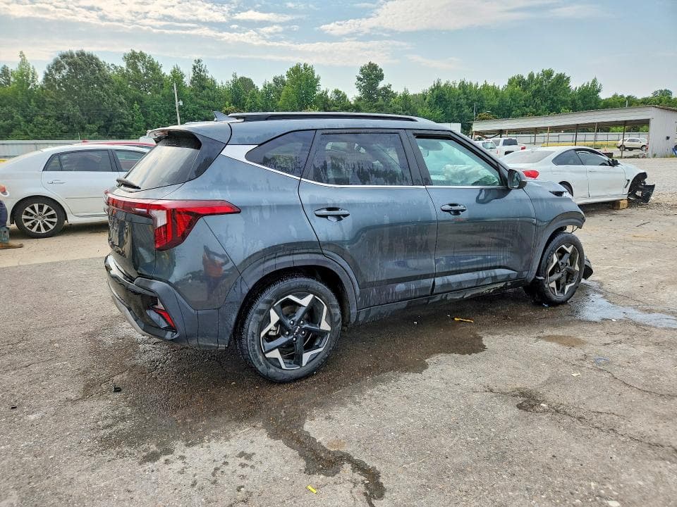 2024 KIA SELTOS EX 3