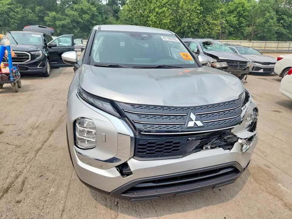 2022 MITSUBISHI OUTLANDER ES 5