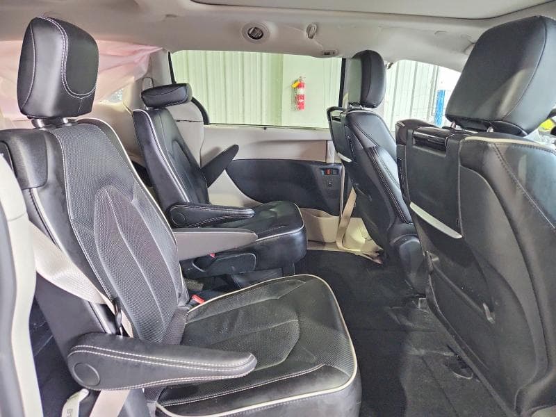 2024 CHRYSLER PACIFICA LIMITED 11