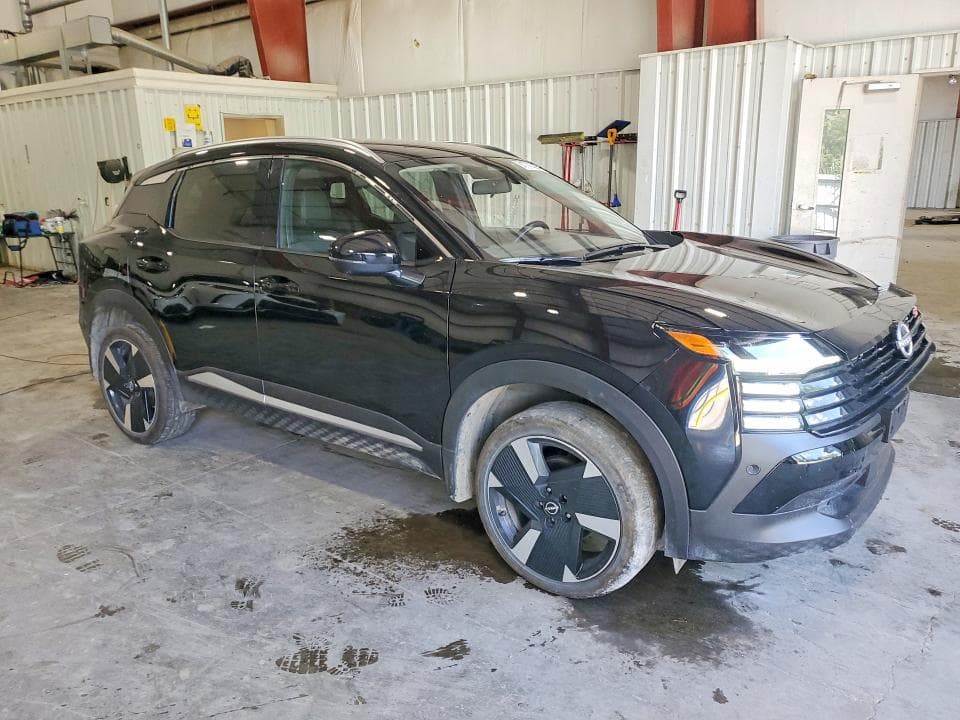 2025 NISSAN KICKS SR 4