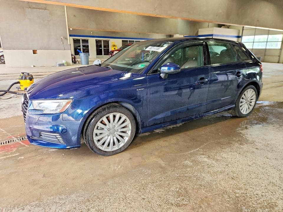 2017 AUDI A3 E-TRON PREMIUM - 1
