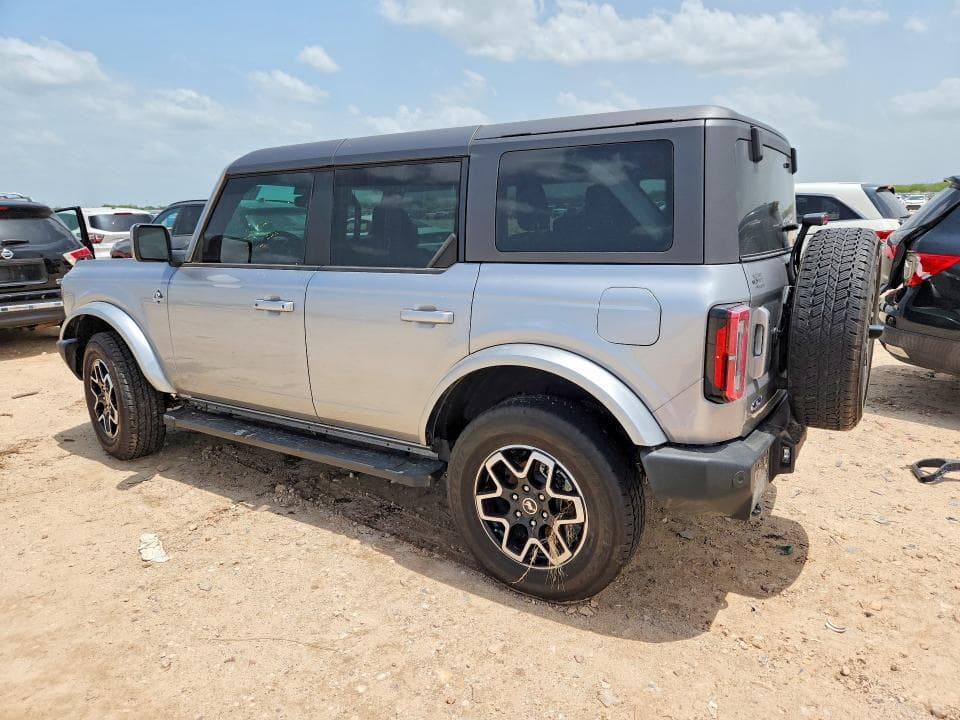 2024 FORD BRONCO OUTER BANKS 2