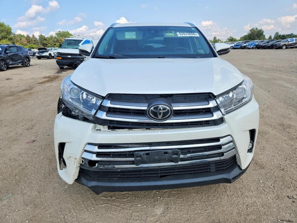 2019 TOYOTA HIGHLANDER LIMITED 5