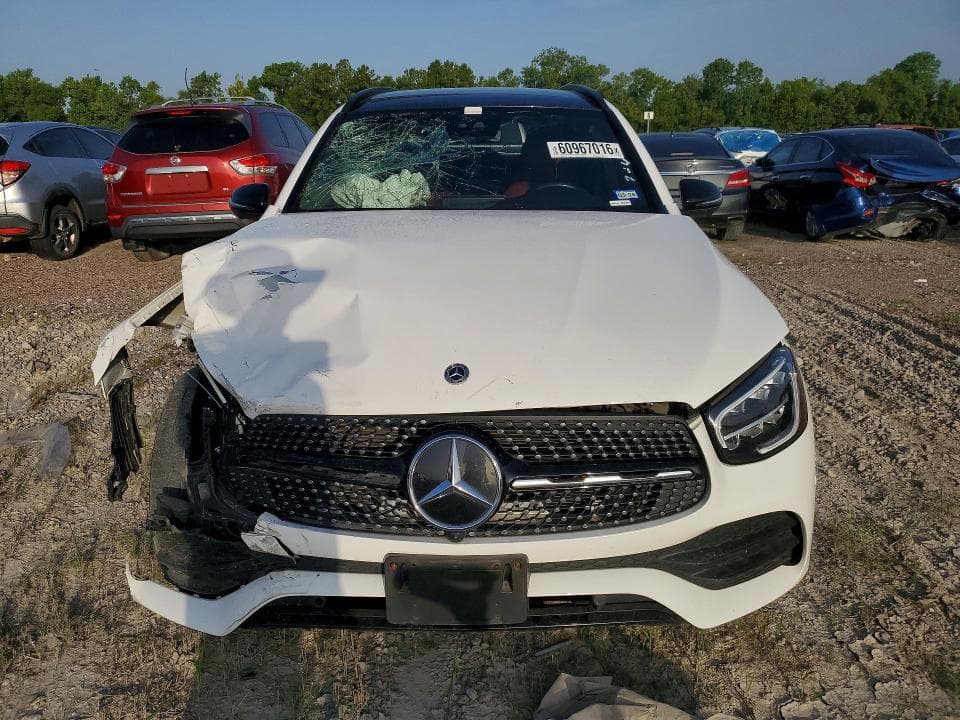 2022 MERCEDES-BENZ GLC 300 5