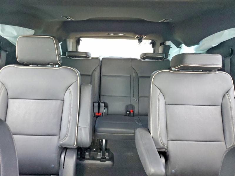 2023 GMC YUKON SLT 10