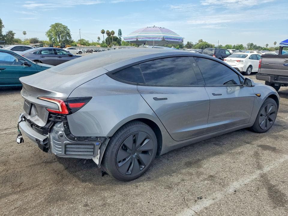 2026 TESLA MODEL 3 3