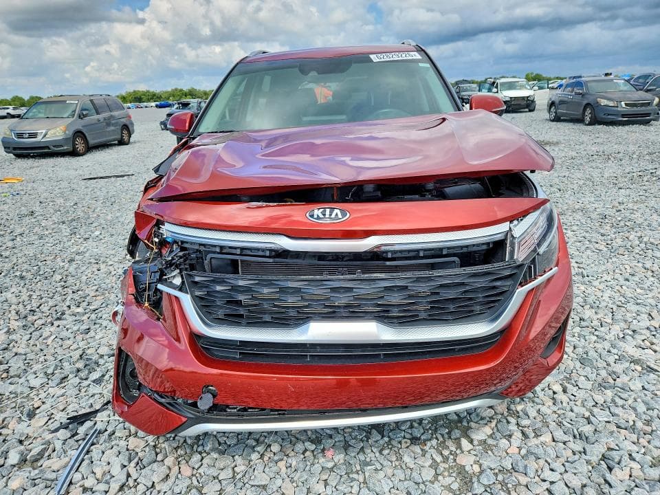 2021 KIA SELTOS S 5