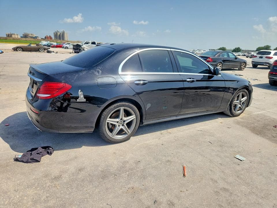 2018 MERCEDES-BENZ E 300 3