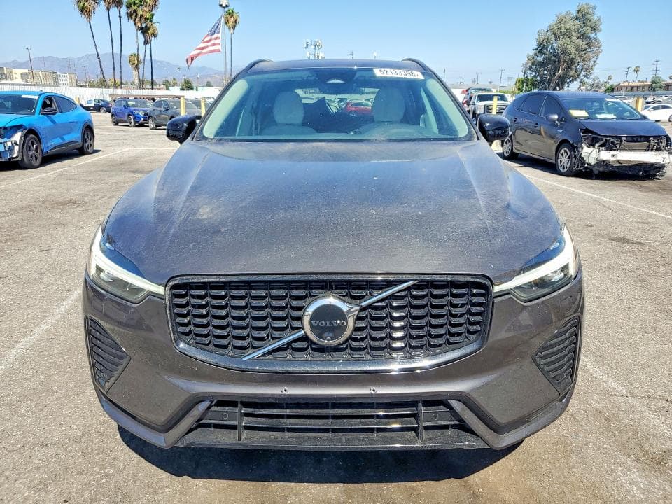 2024 VOLVO XC60 PLUS 5