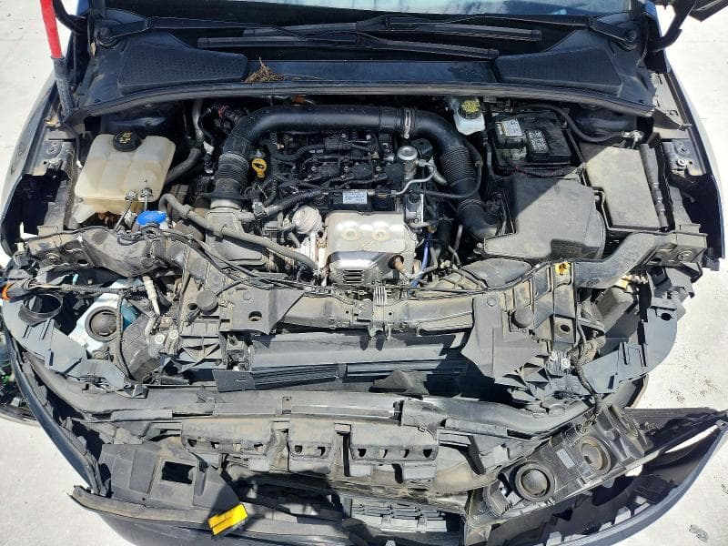 2018 FORD FOCUS SE 11