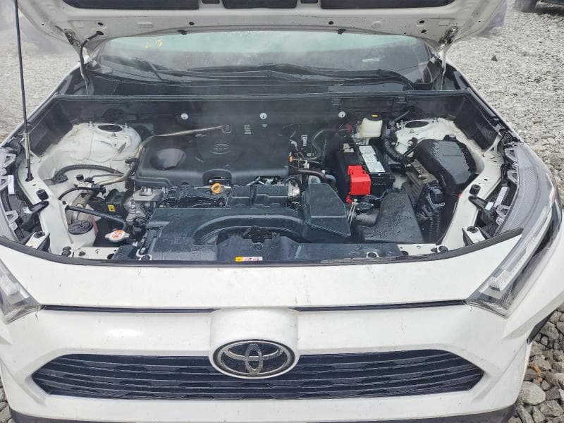 2023 TOYOTA RAV4 LE 12