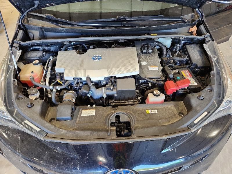 2018 TOYOTA PRIUS FOUR TOURING 11