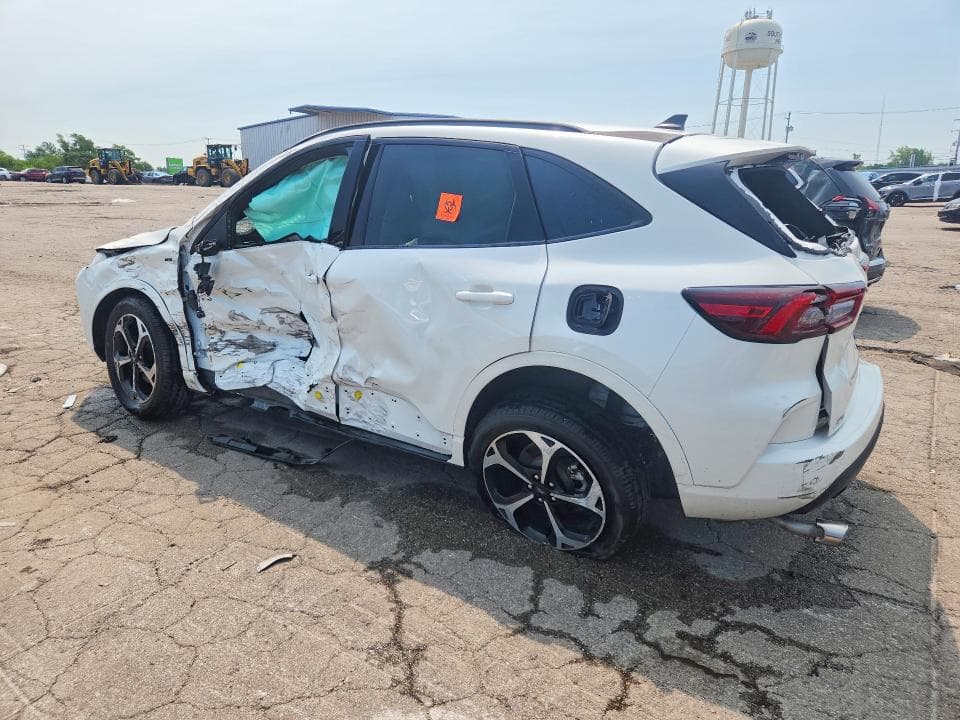 2024 FORD ESCAPE ST LINE SELECT 2