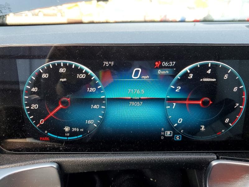 2022 MERCEDES-BENZ GLB 250 4MATIC 9