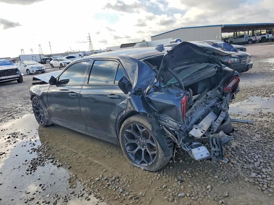 2019 CHRYSLER 300 S 2