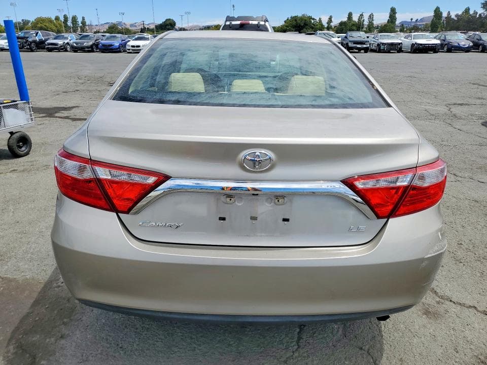 2017 TOYOTA CAMRY LE 6