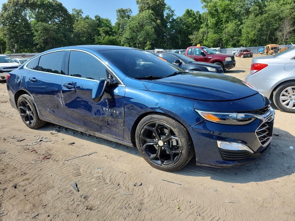 2022 CHEVROLET MALIBU LT 4