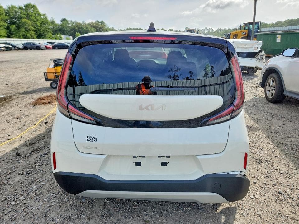 2025 KIA SOUL LX 6