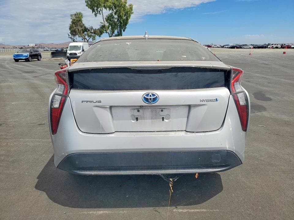 2018 TOYOTA PRIUS ONE 6
