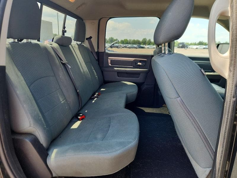 2019 RAM 1500 CLASSIC SLT 10