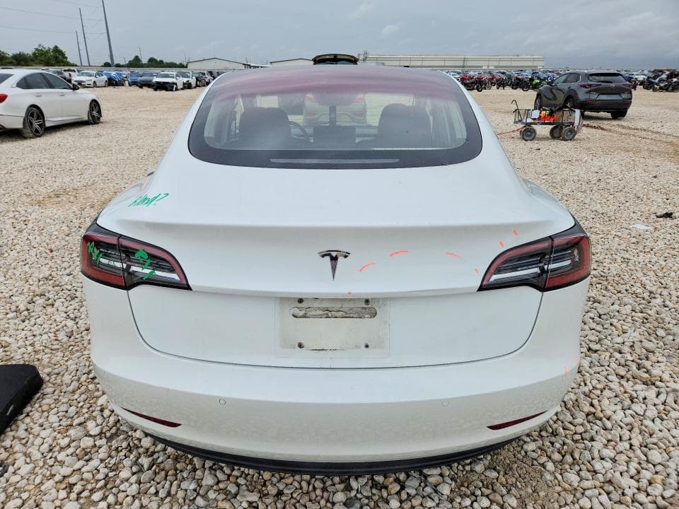 2018 TESLA MODEL 3 6