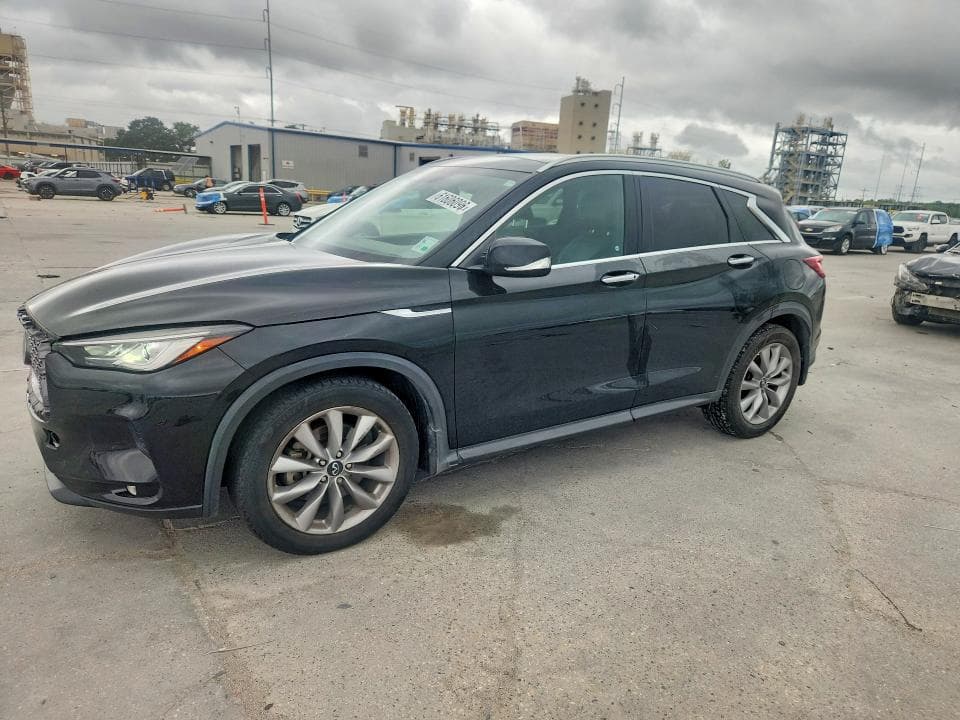 2022 INFINITI QX50 LUXE - 1