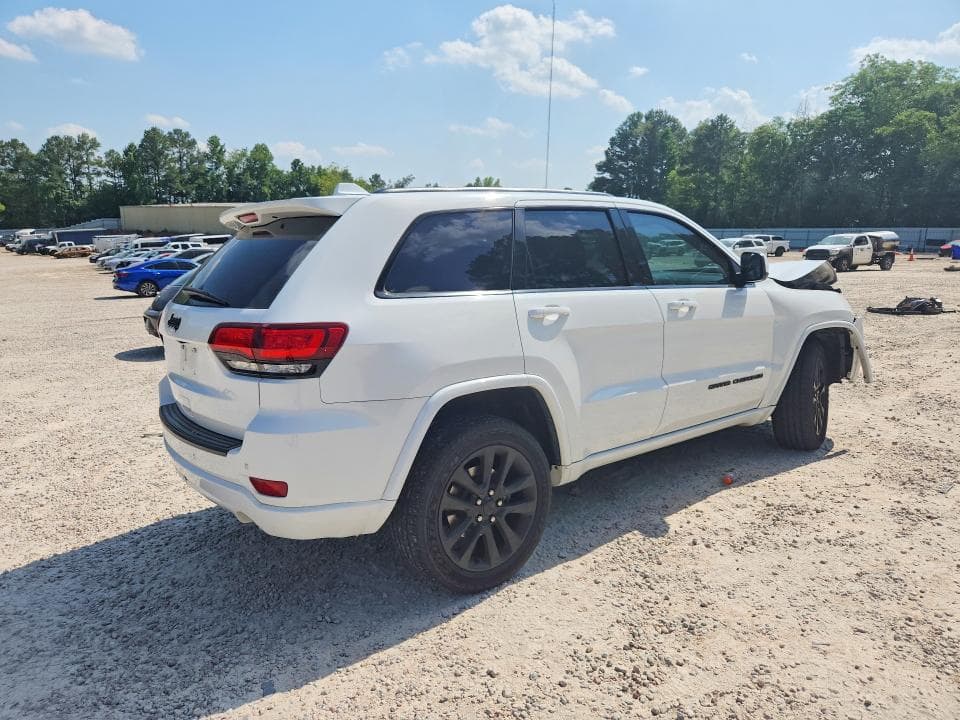 2018 JEEP GRAND CHEROKEE LAREDO 3