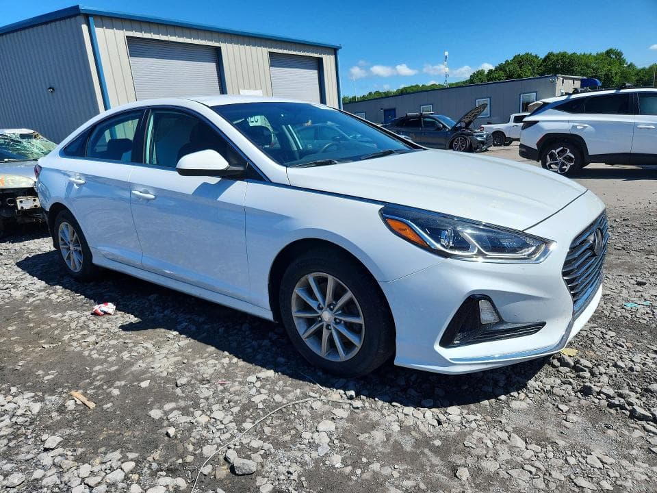2018 HYUNDAI SONATA SE 4