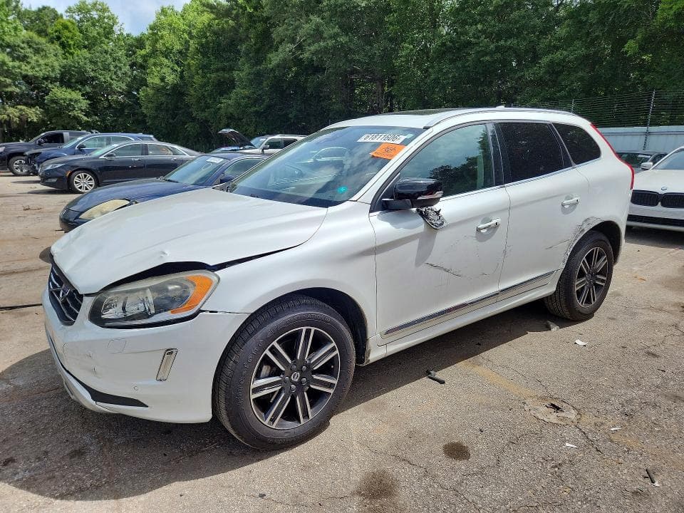 2017 VOLVO XC60 T5 DYNAMIC - 1