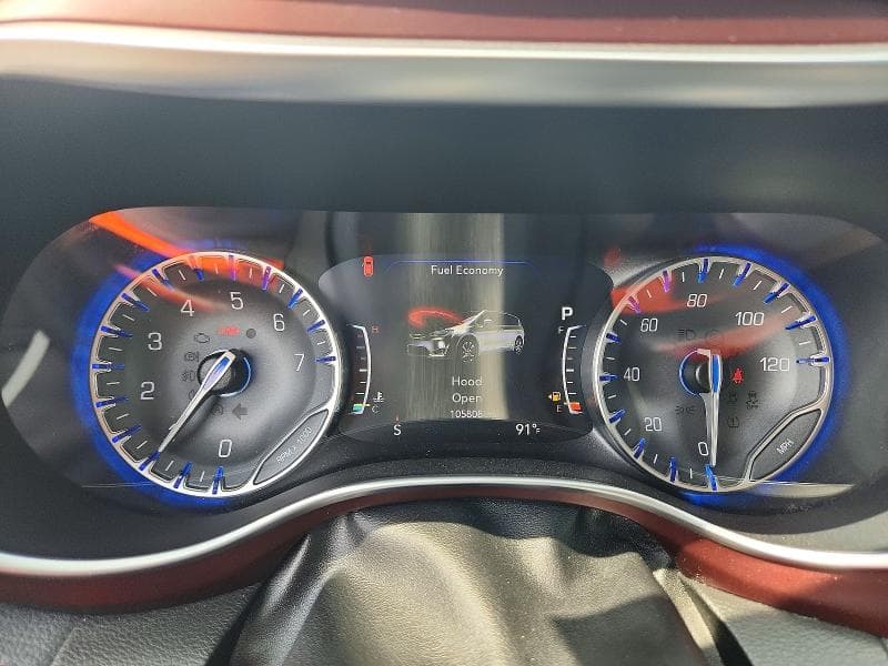 2017 CHRYSLER PACIFICA LIMITED 9