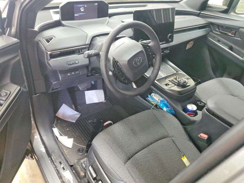 2026 TOYOTA BZ XLE 8