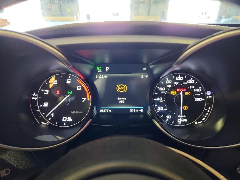 2019 ALFA ROMEO GIULIA 9