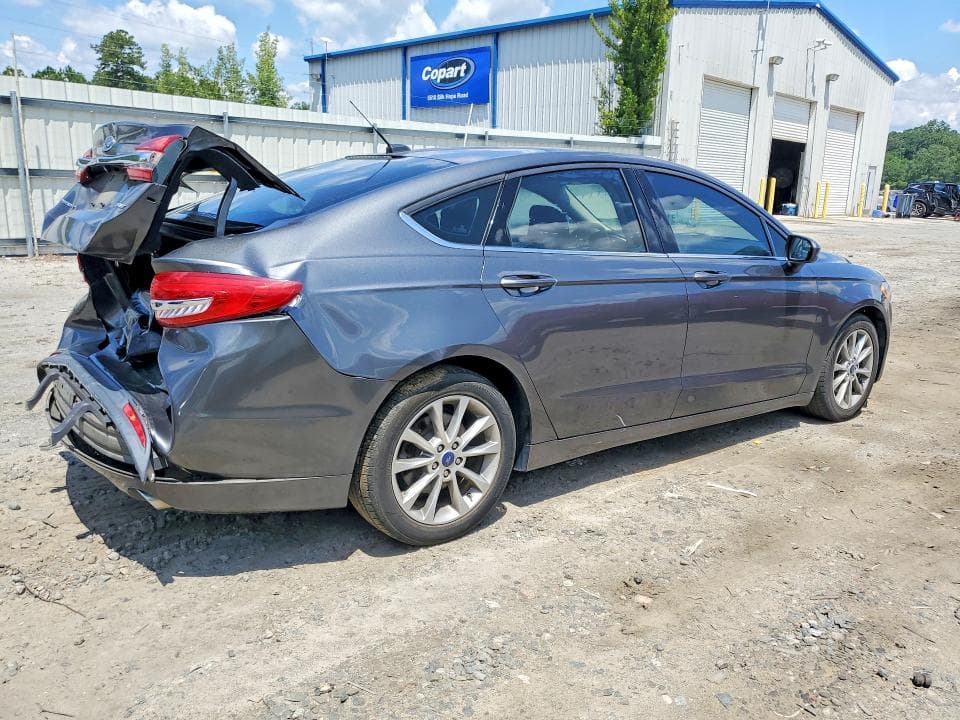 2017 FORD FUSION SE 3