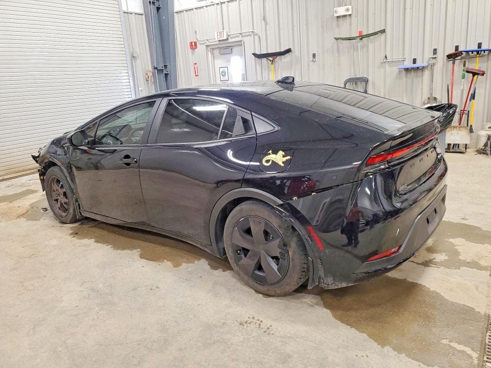 2025 TOYOTA PRIUS 2