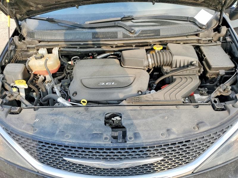 2017 CHRYSLER PACIFICA TOURING 12