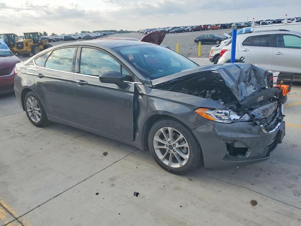 2020 FORD FUSION SE 4