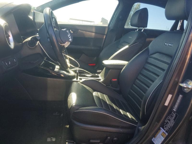 2024 KIA FORTE GT LINE 7