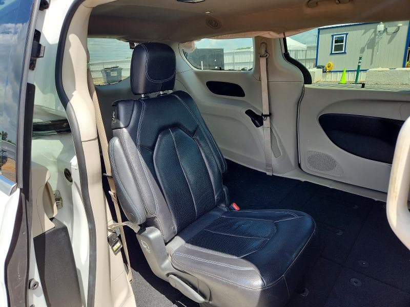2021 CHRYSLER PACIFICA TOURING L 11