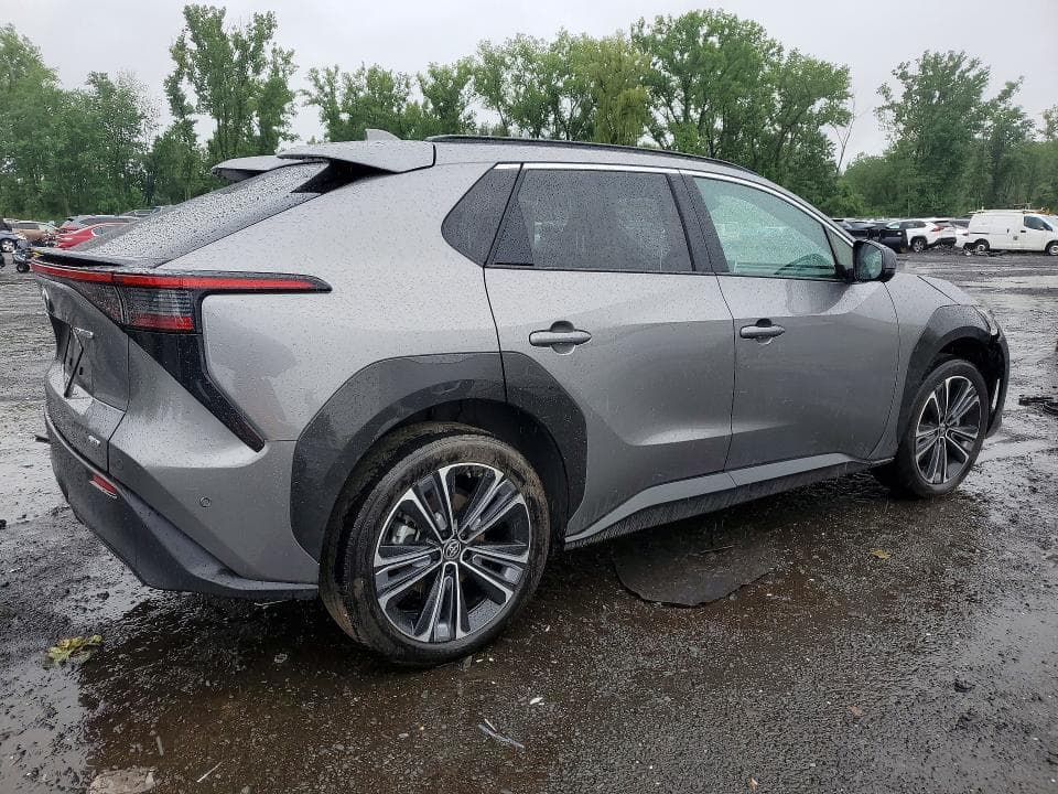 2024 TOYOTA BZ4X LIMITED 3