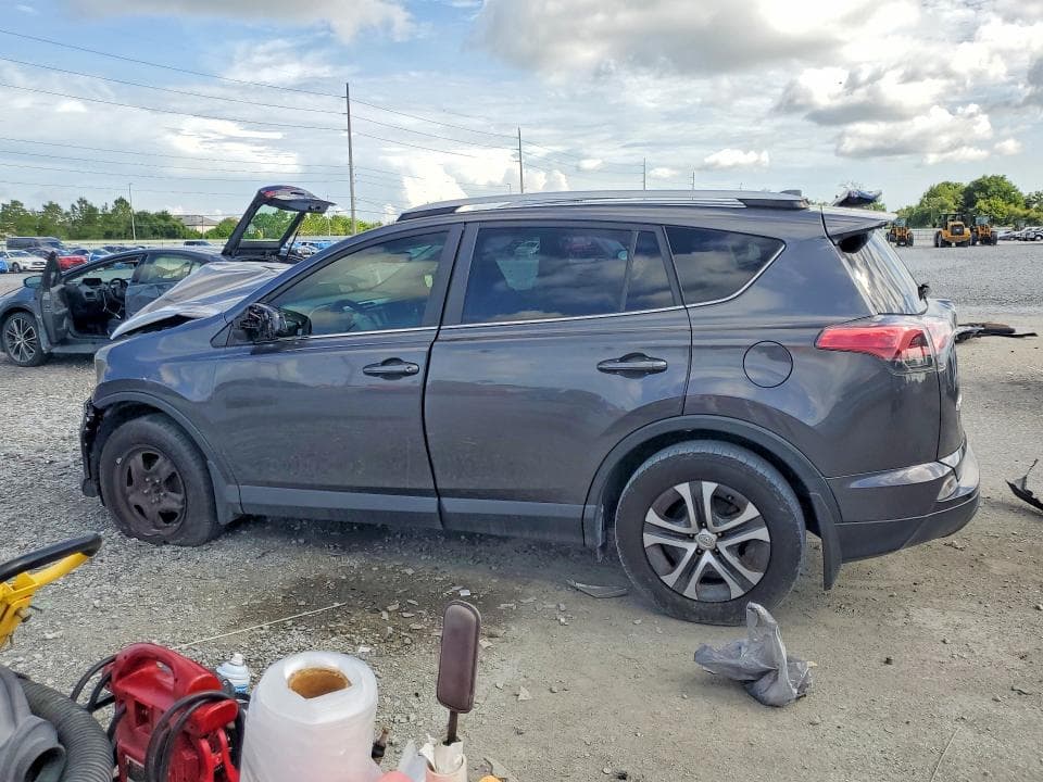 2017 TOYOTA RAV4 LE 2