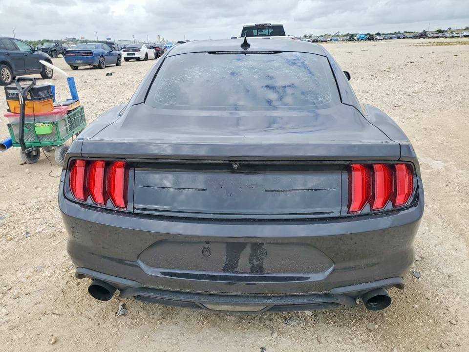 2022 FORD MUSTANG 6