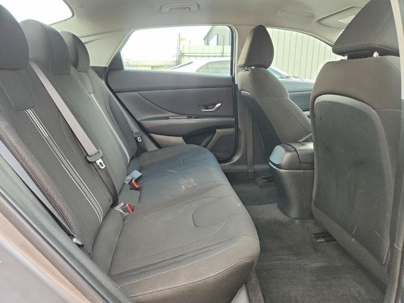 2023 HYUNDAI ELANTRA SEL 10