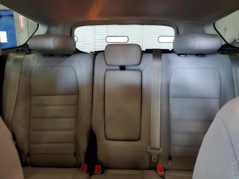 2017 FORD ESCAPE TITANIUM 10