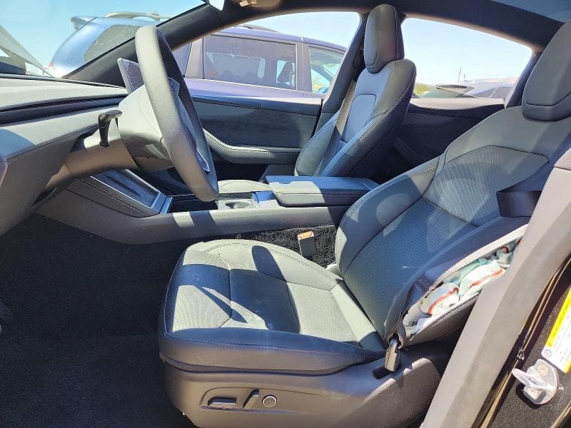 2026 TESLA MODEL Y 7