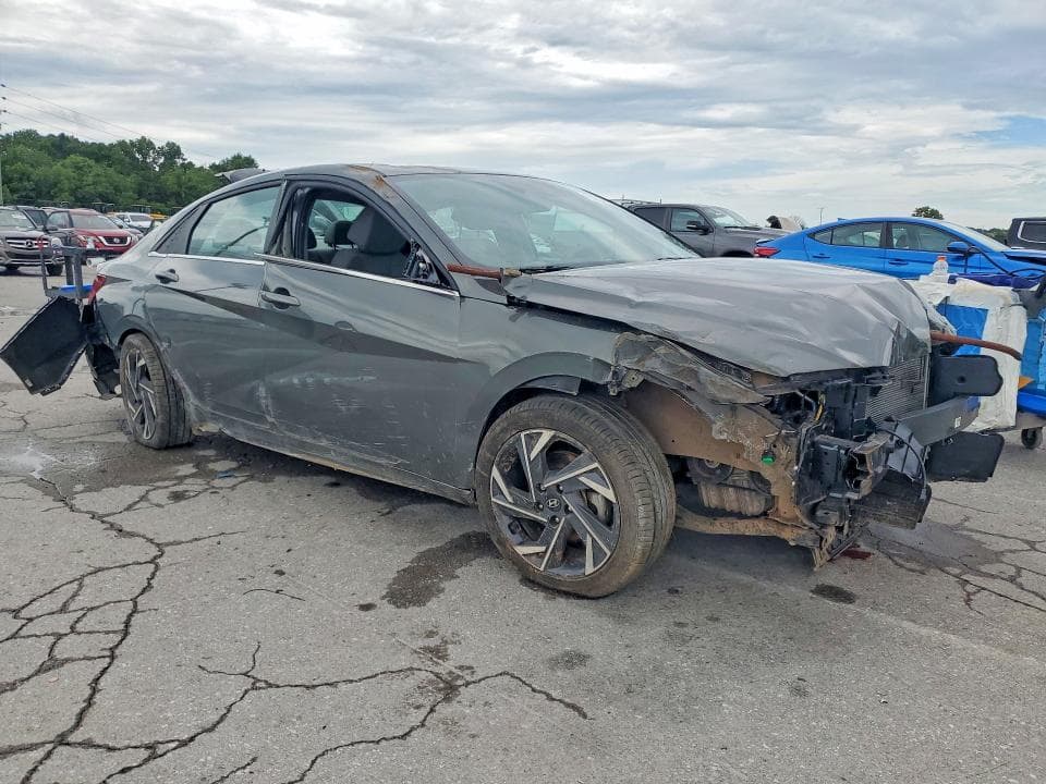 2024 HYUNDAI ELANTRA SEL 4