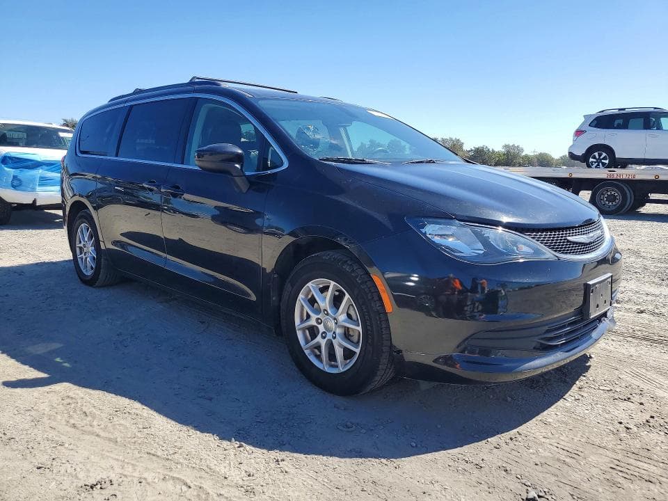 2020 CHRYSLER VOYAGER LXI 4